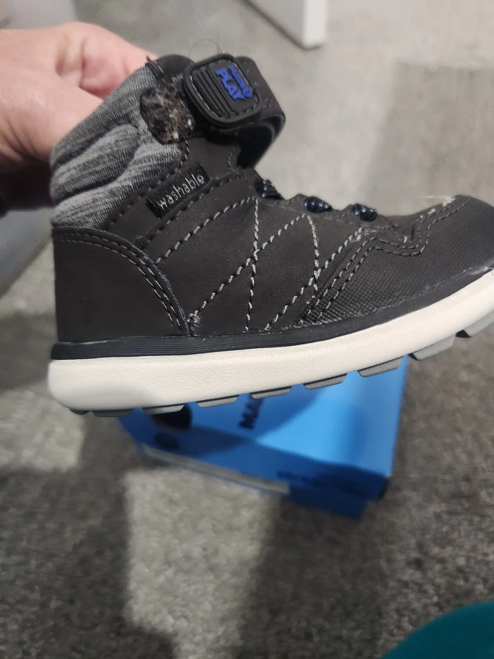 Stride Rite Toddler Black & Gray Sneakers with Blue Accents Size 5W